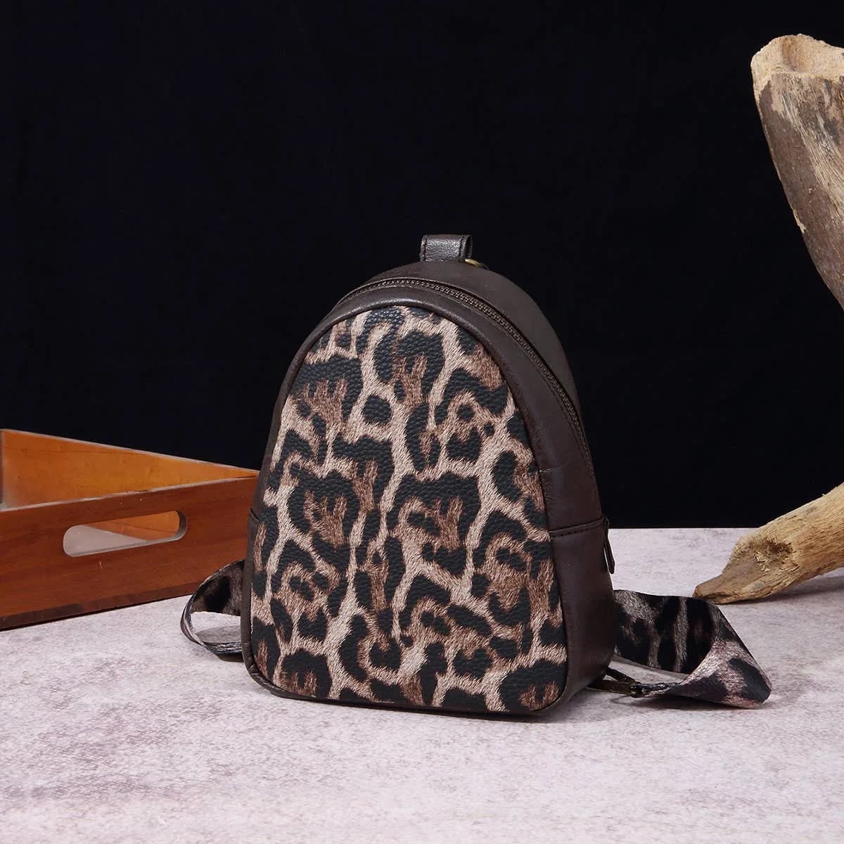 Leopard Print Western Shoulder Bag (Beige)