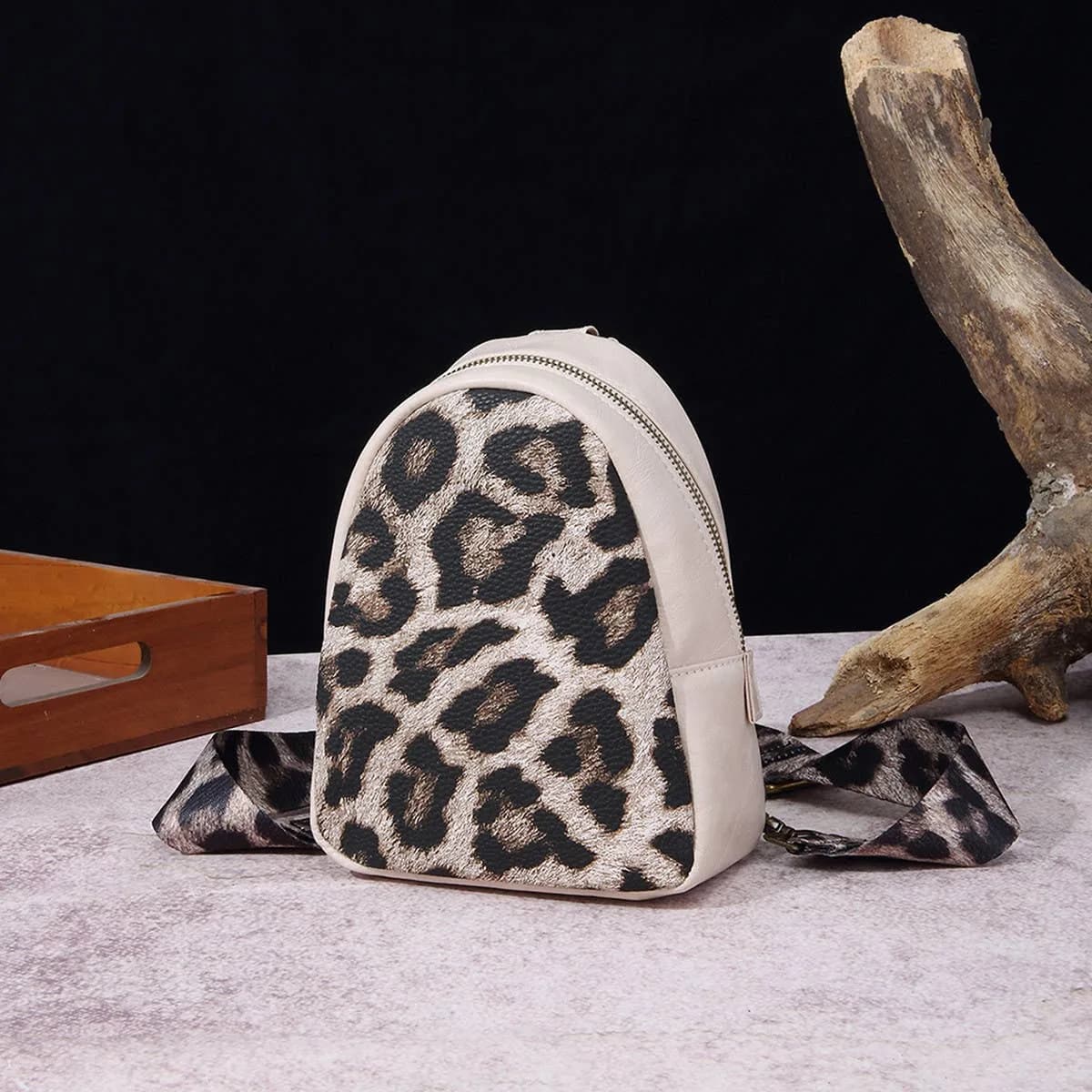 Leopard Print Western Shoulder Bag (Beige)
