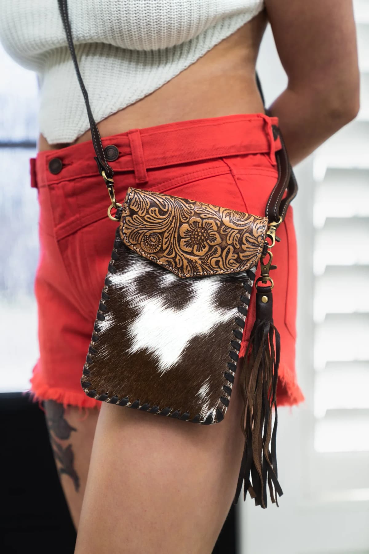 Crossbody Western Tooled Leather Phone Mobile Purse Boho Ranch Shop (Brown)