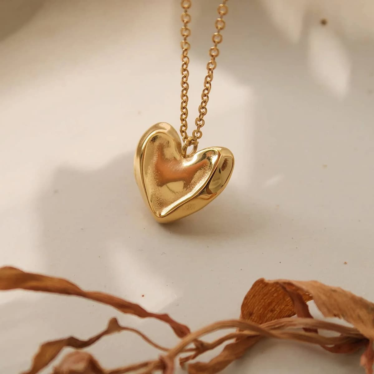 18k Gold Lava Heart Necklace Charm Pendant Necklace