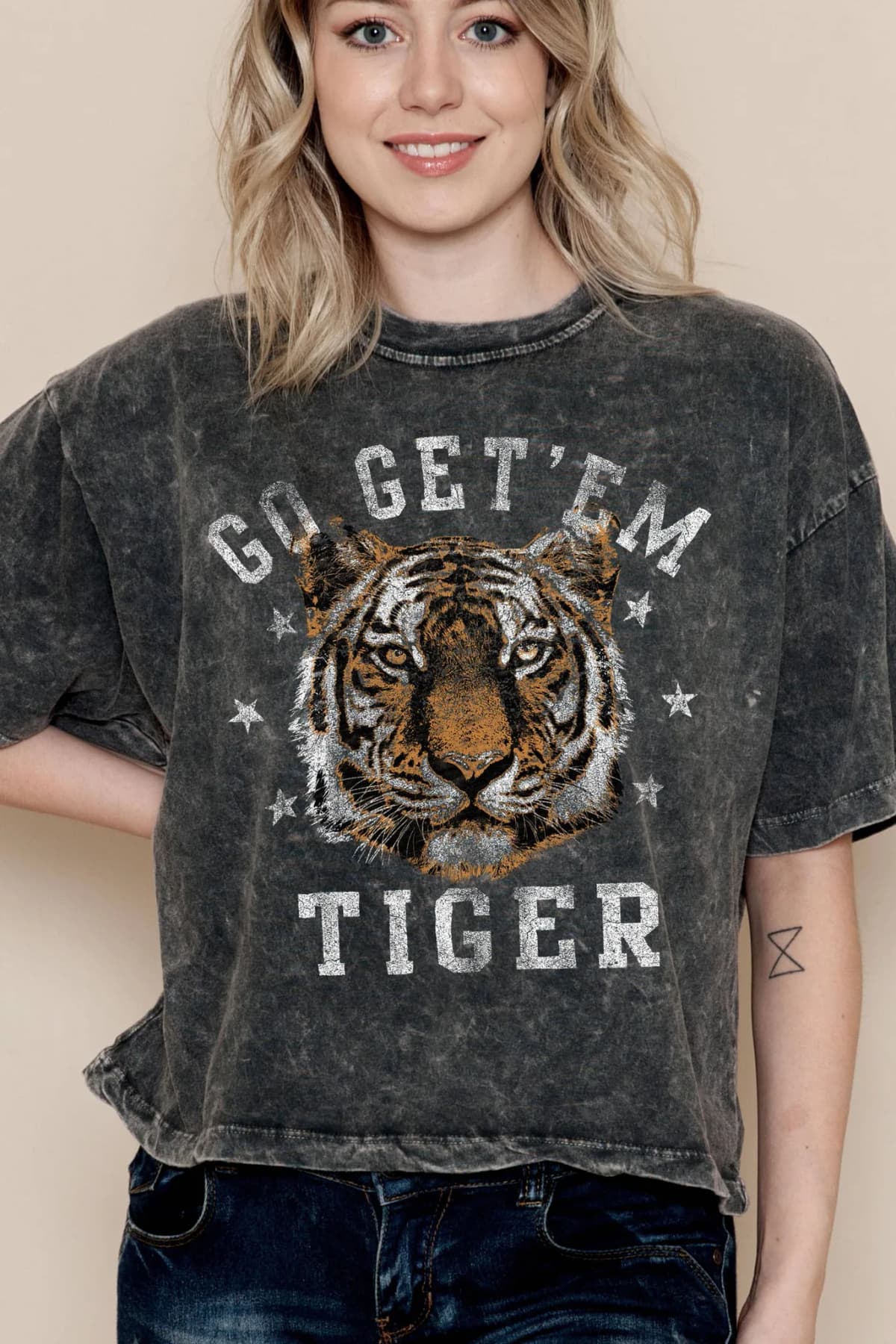 Tiger Go Get'em Mineral Wash Cropped Top Bouteeque Closet