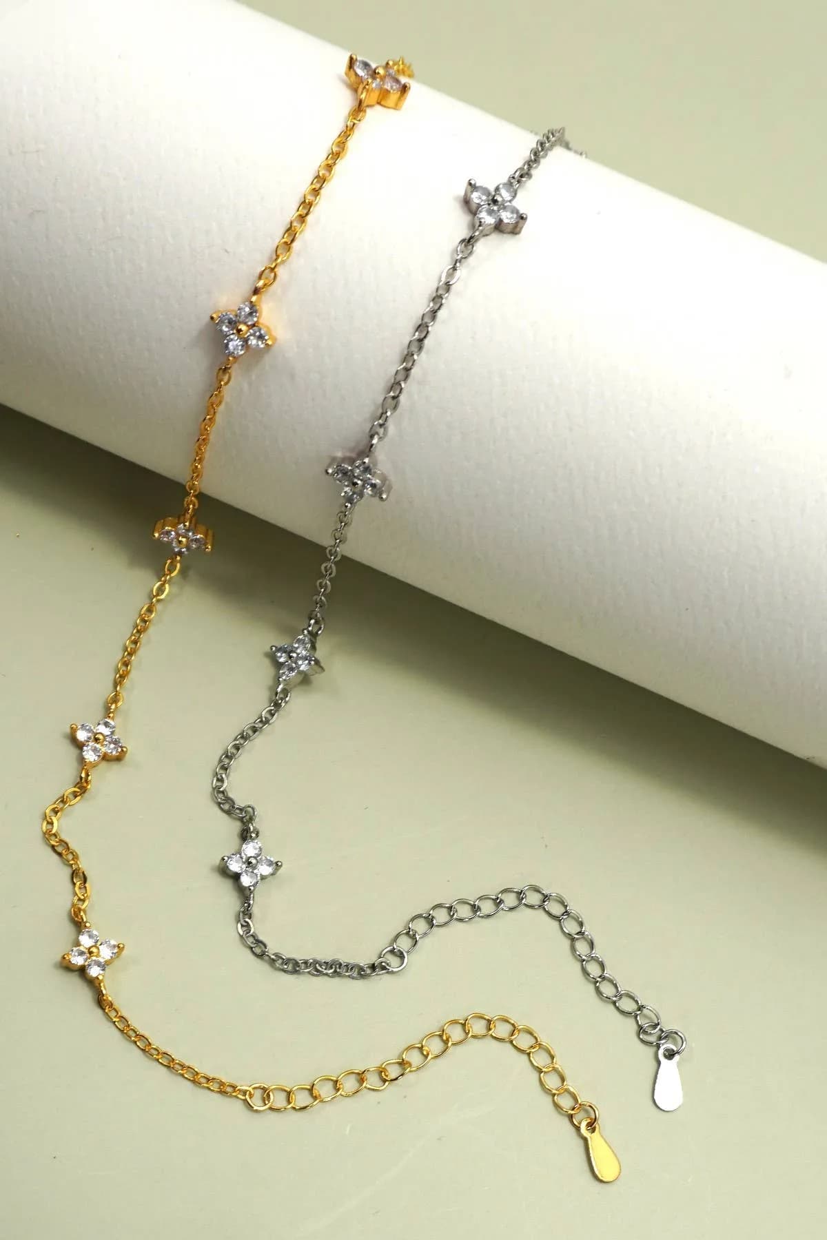 18K STAINLESS STEEL TARNISH FREE FLOWER BRACELET