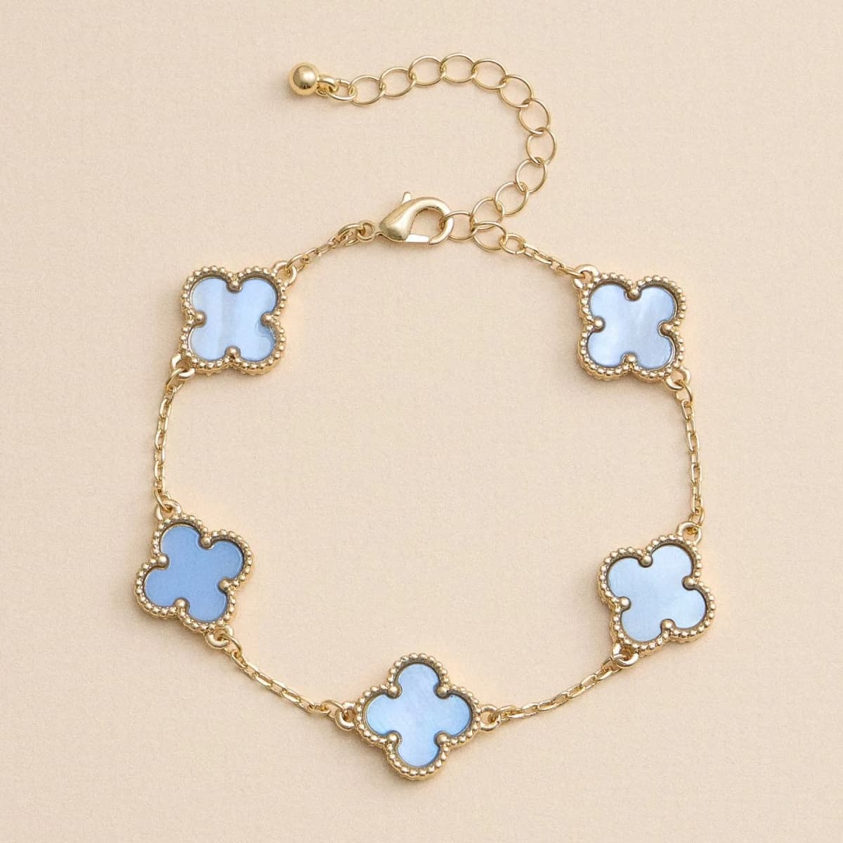 Colorful Shell Charm Bracelet with Gold Detailing: Blue/White