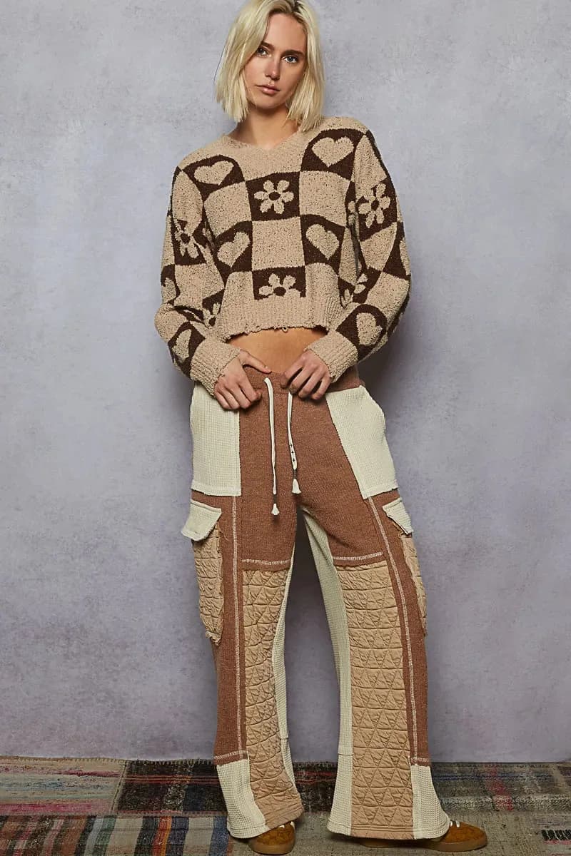 POL V-Neck Heart Pattern Checkered Sweater