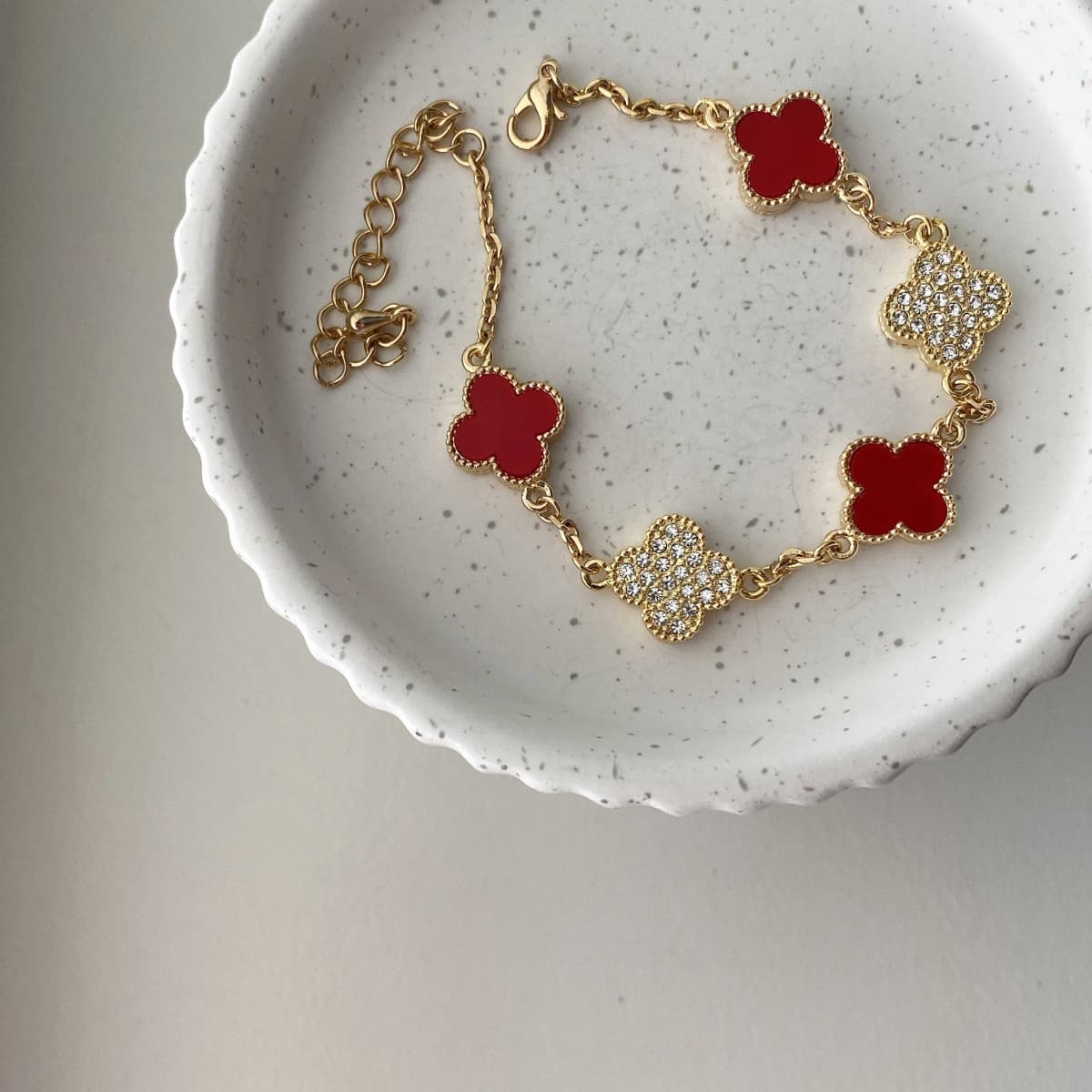 Gold Clover Pavé Mix Bracelet by Must Have (Red)