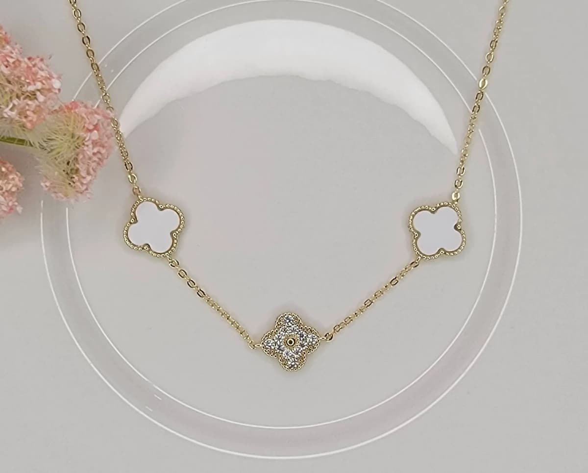 3 pieces charm four leaf clover necklace Crystal Works by Betty Oh (White)