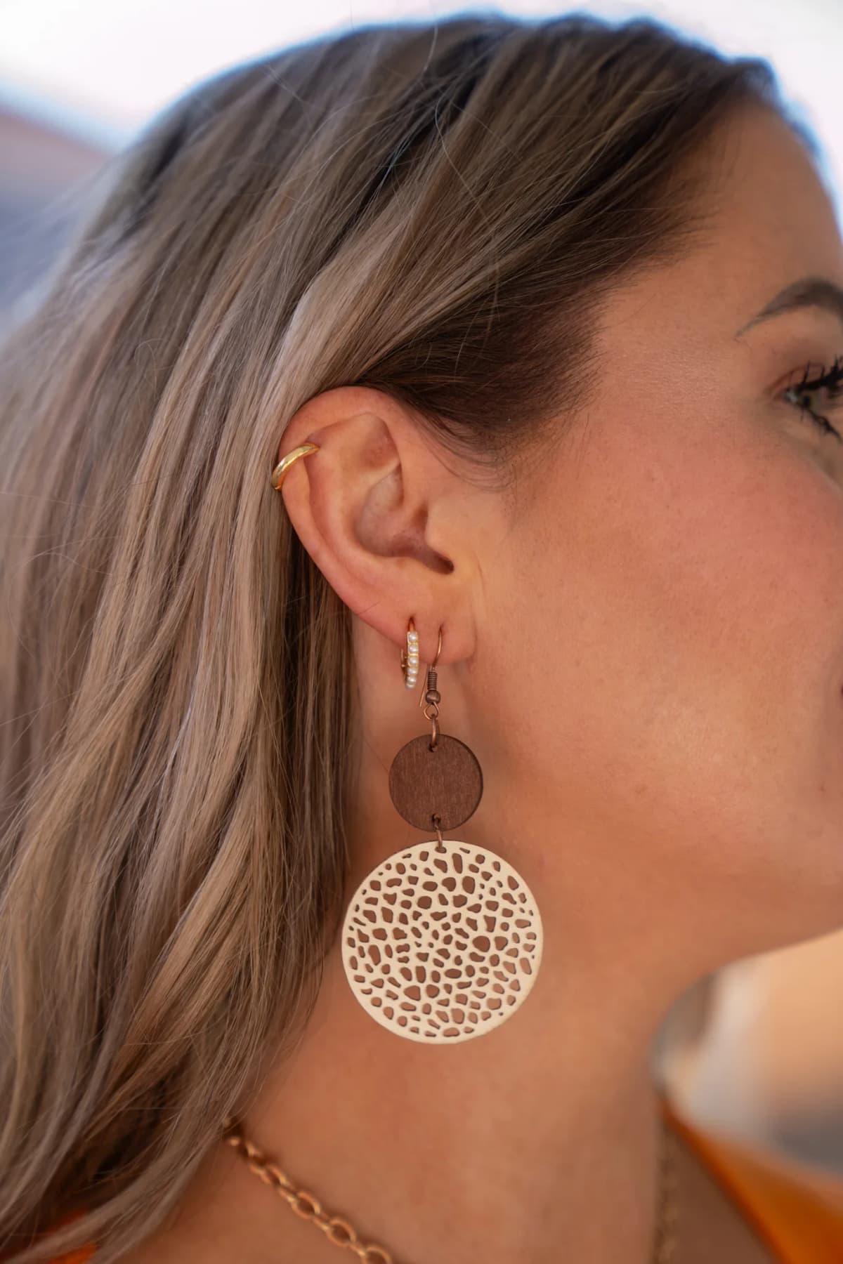Hollow Out Wooden Round Drop Earrings (Black)