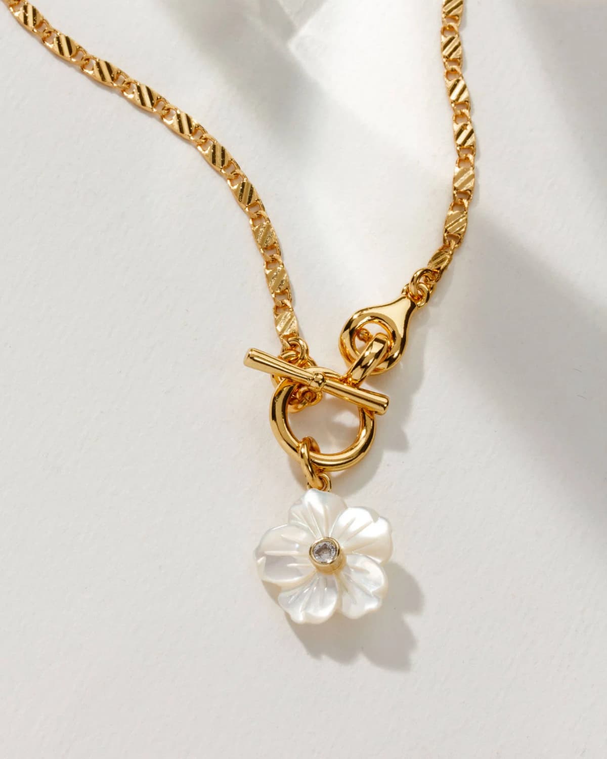 Luna Norte Tulum Flora Toggle Necklace