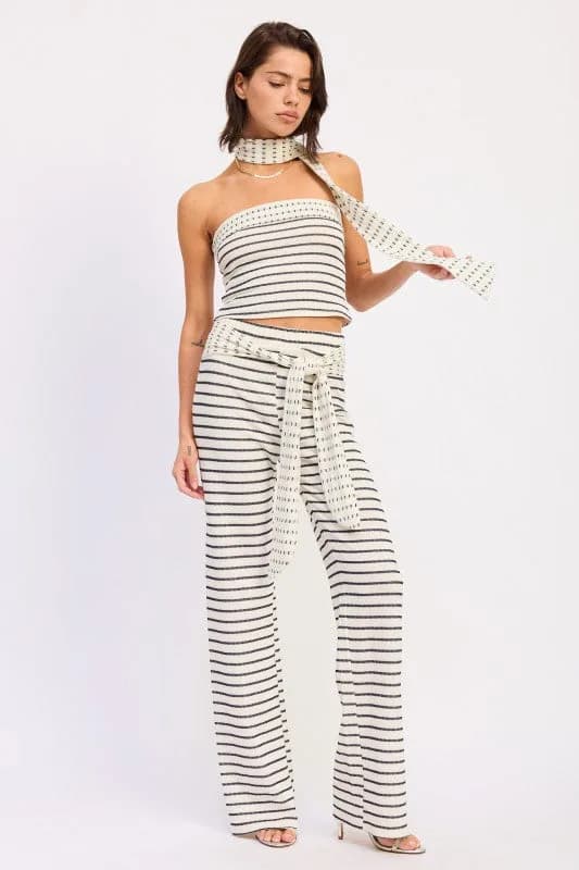 CONTRASTED DOUBLE JACQUARD TUBE TOP WITH SCARF