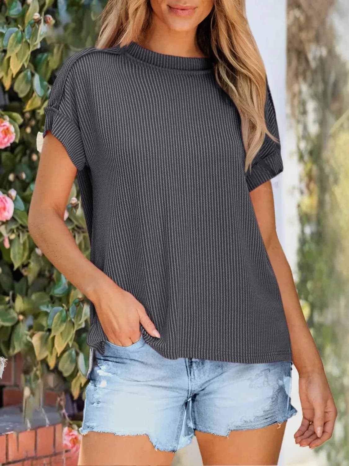 Textured Round Neck Short Sleeve T-Shirt in Multiple Colors