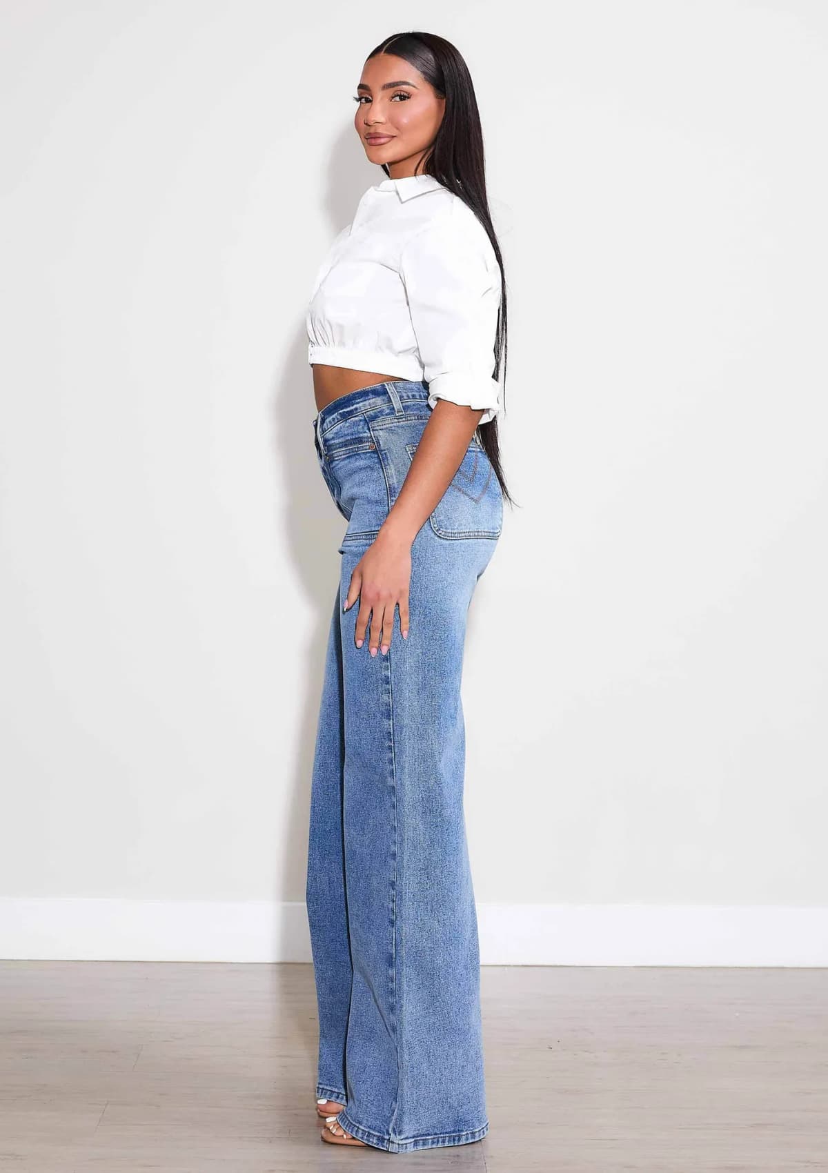 Vibrant High Rise Square Pocket Wide Leg Jeans
