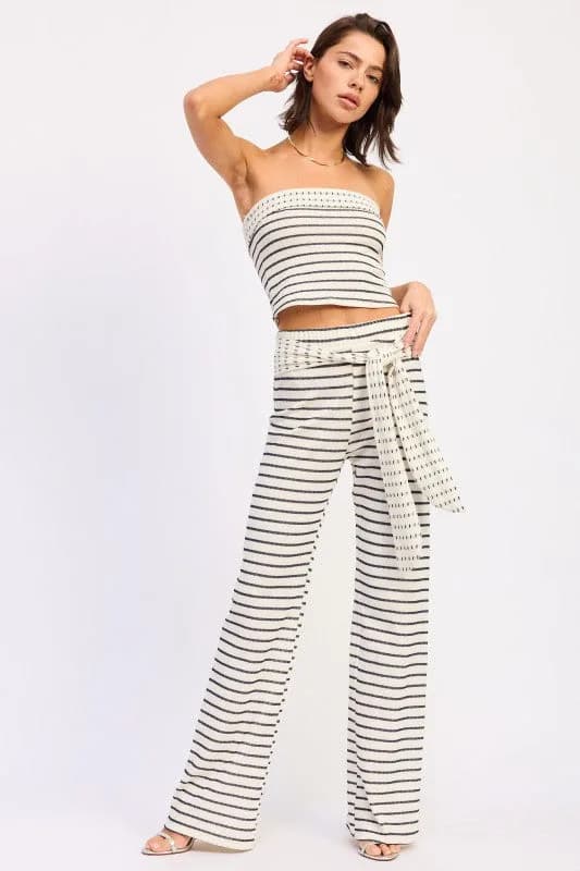 CONTRASTED DOUBLE JACQUARD TUBE TOP WITH SCARF
