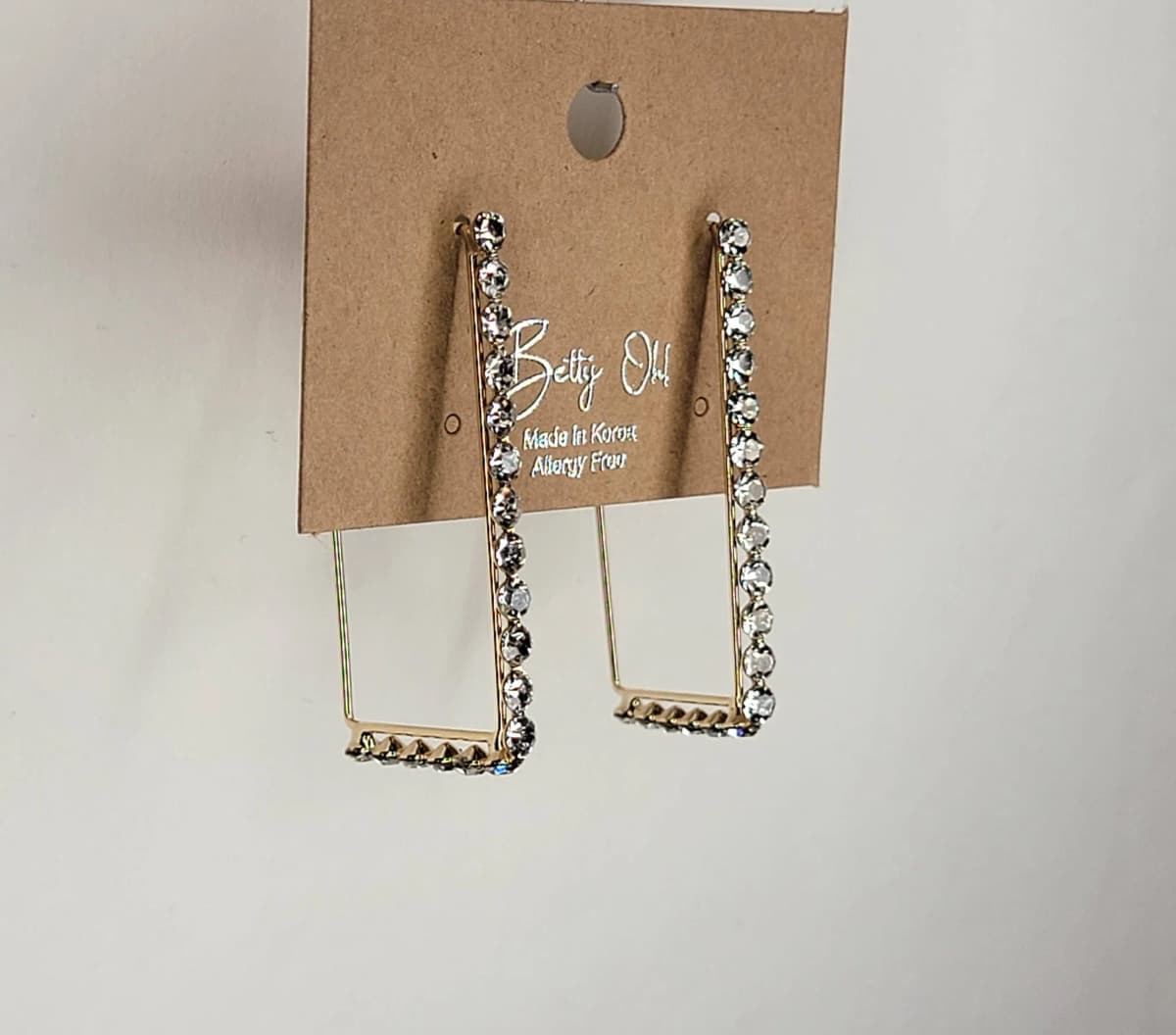 Dangle Earrings Crystal Works by Betty Oh (Gold)