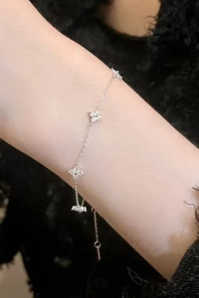 18K STAINLESS STEEL TARNISH FREE FLOWER BRACELET