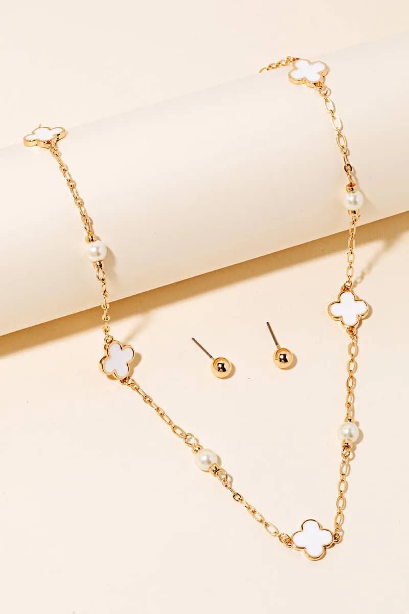 Clover and Pearl Station Charms Chain Necklace Set Anarchy Street (White)
