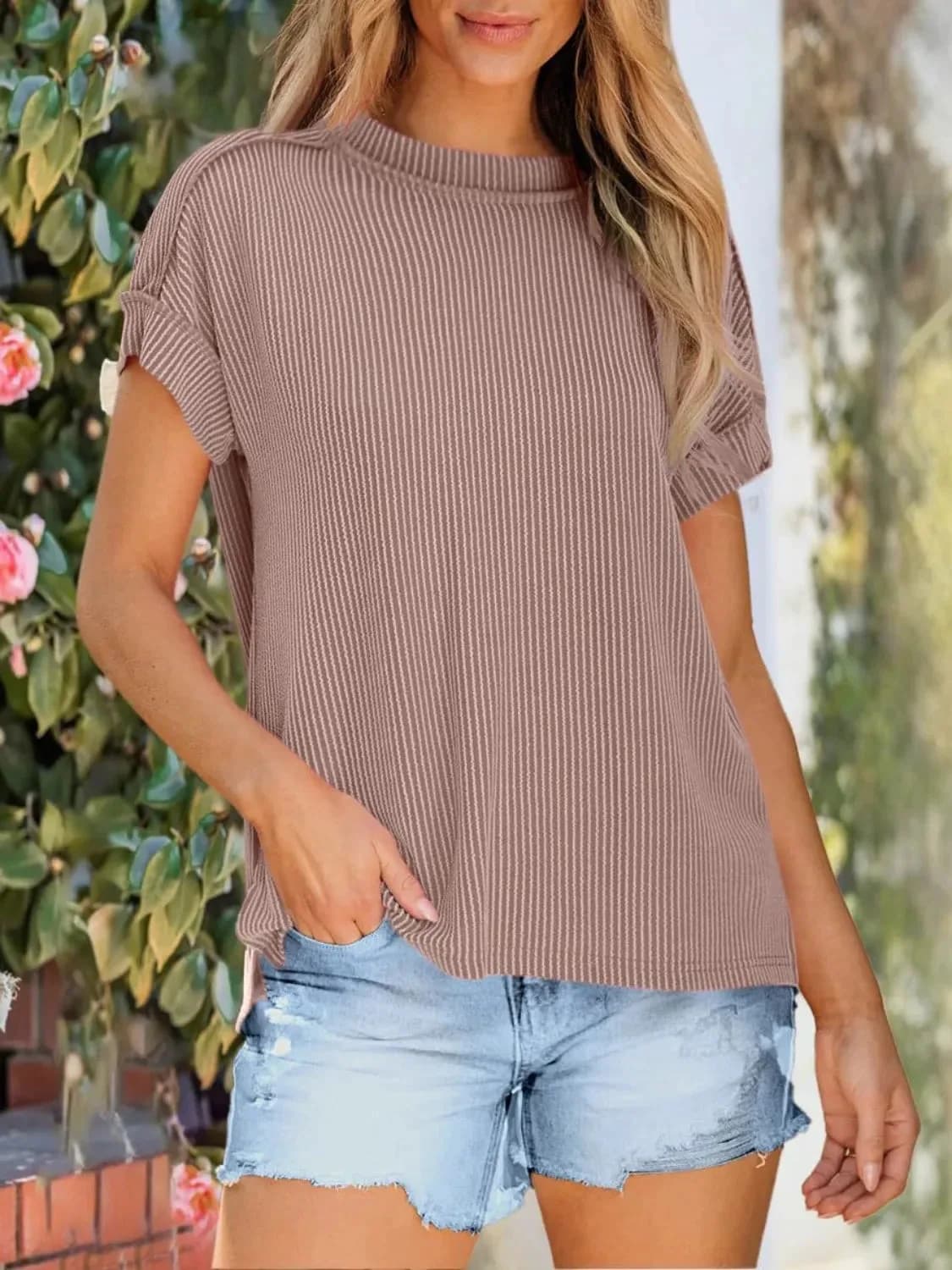 Textured Round Neck Short Sleeve T-Shirt in Multiple Colors