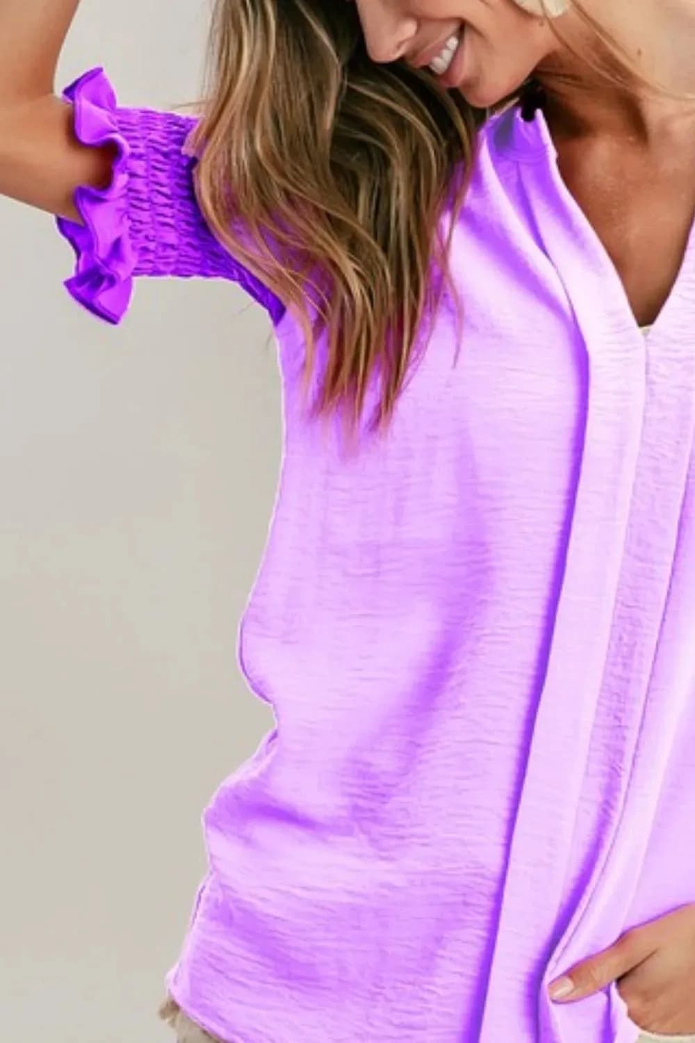 Air Flow Color Block Puff Sleeves V Neck Top