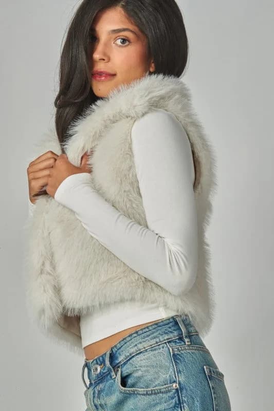 Foxy Faux Fur Crop Vest Gilet Light Beige Restocked!!