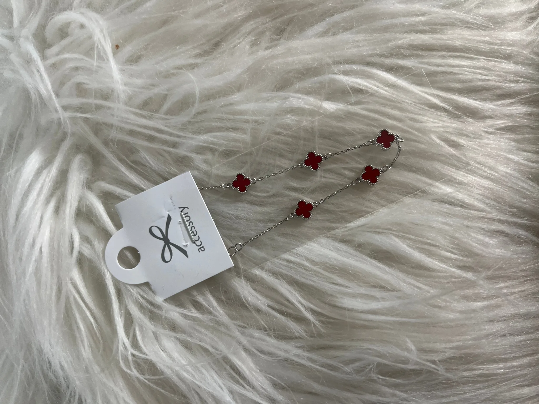 Silver Clover Mini Bracelet by Must Have (Red)