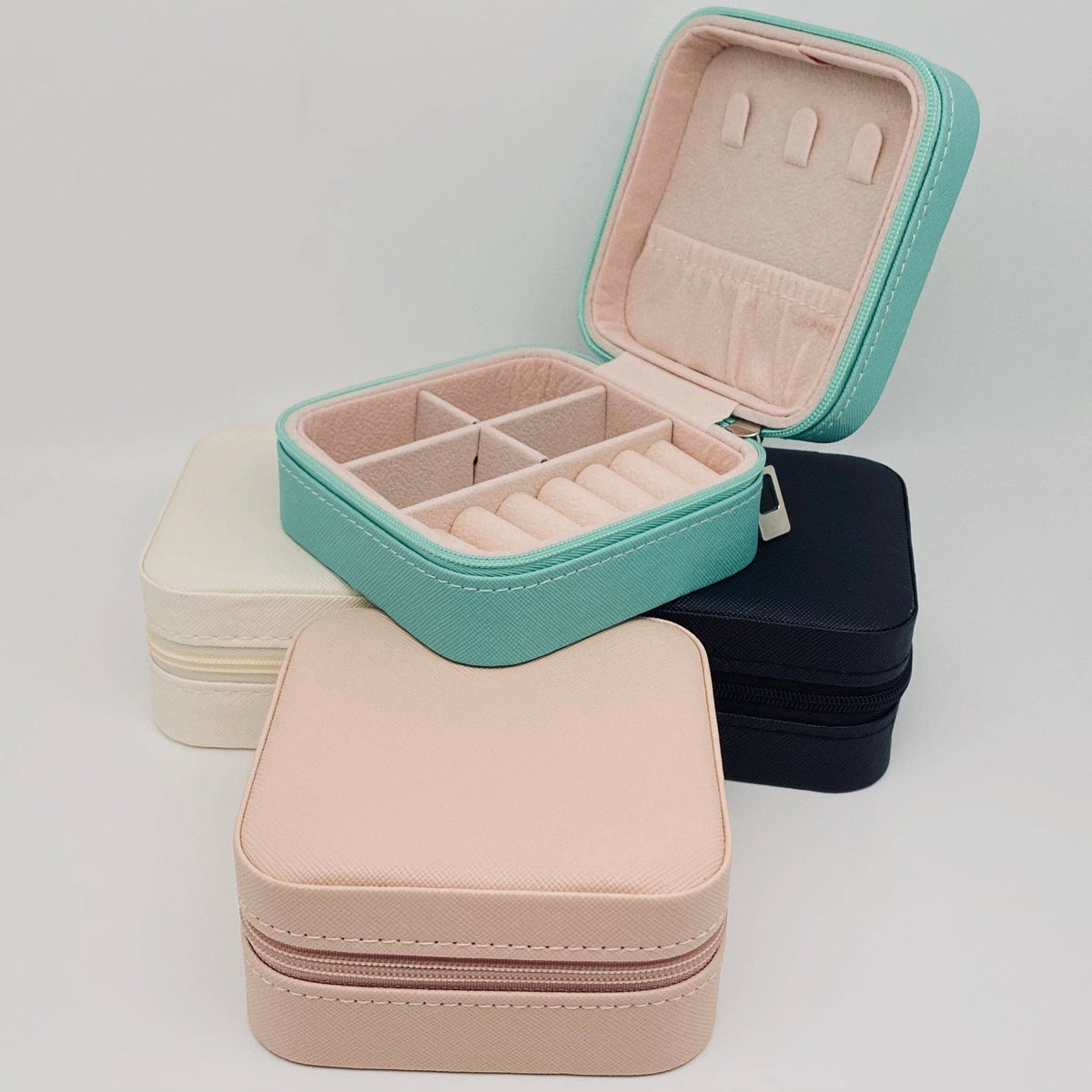 Leather Portable Travel Jewelry Box- Mio Queena